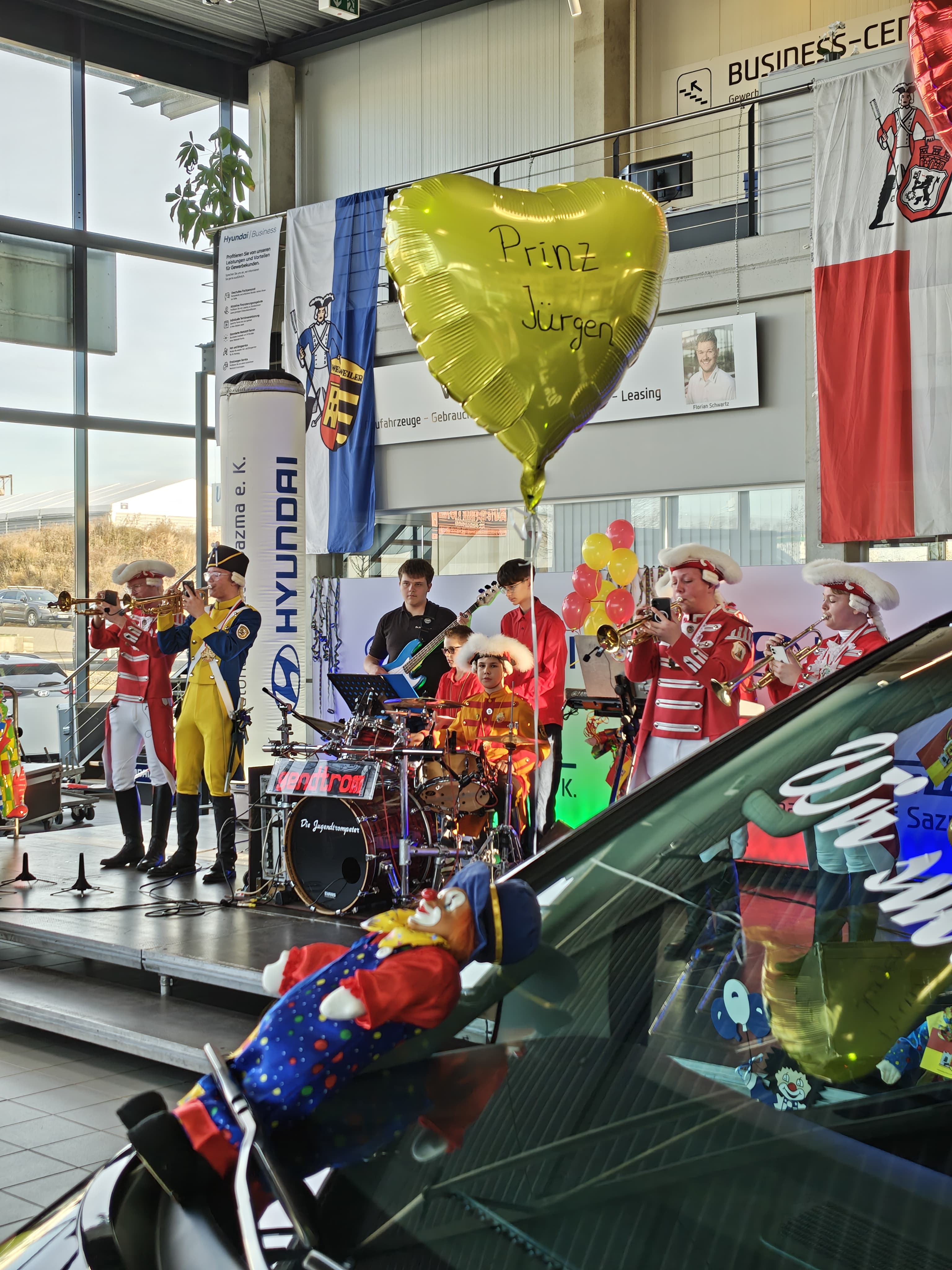 Karneval 1768852231 inbound5170144350040475487